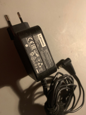 LENOVO virtalähde 20V 2,25A output