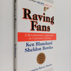 Kenneth H. Blanchard : Raving fans : a revolutionary appr... - pikkukuva 1