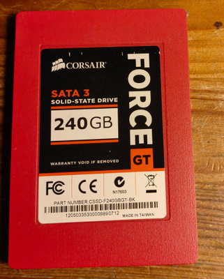 240GB 2,5" SSD