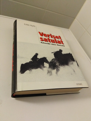 Erkki Hytti: Veriset satulat