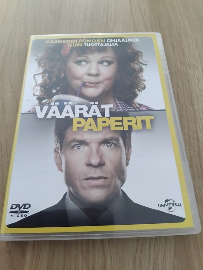VÄÄRÄT PAPERIT      DVD           universal