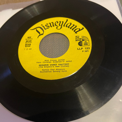 KEISARI: Keisarinlaulu  * Keisarin uudet… * FIN 1971