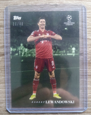 Robert Lewandowski numeroitu 10/49