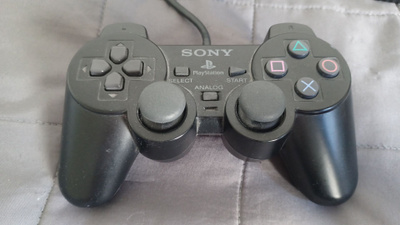 Sony Playstation 2- ohjain