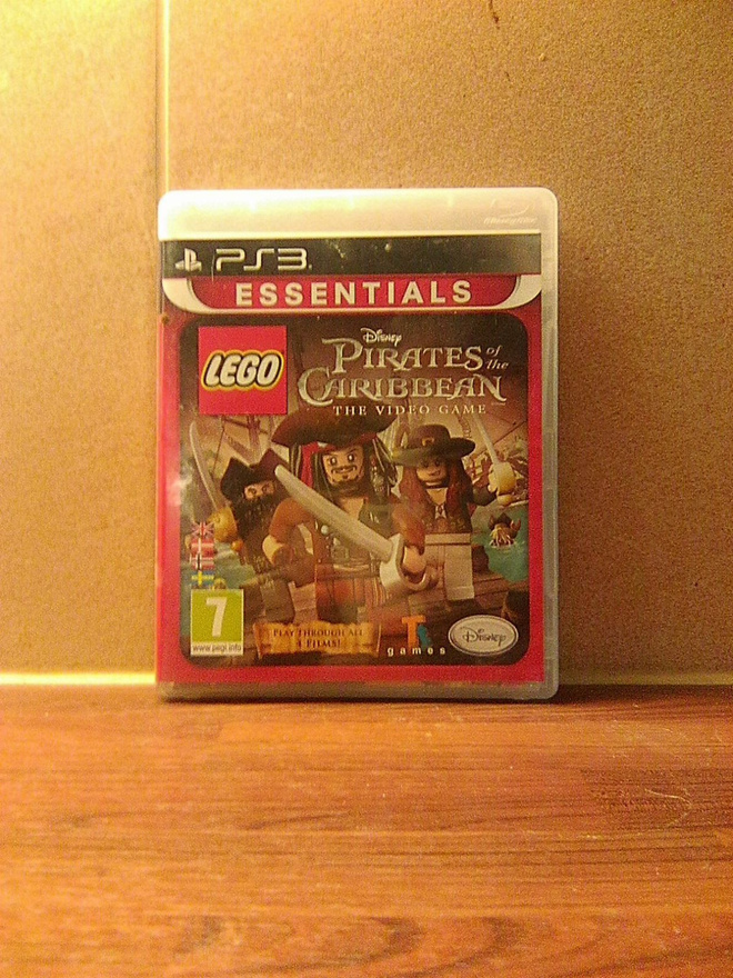 PS 3: LEGO PIRATES OF THE CARIBBEAN THE VIDEO GAME (CIB)