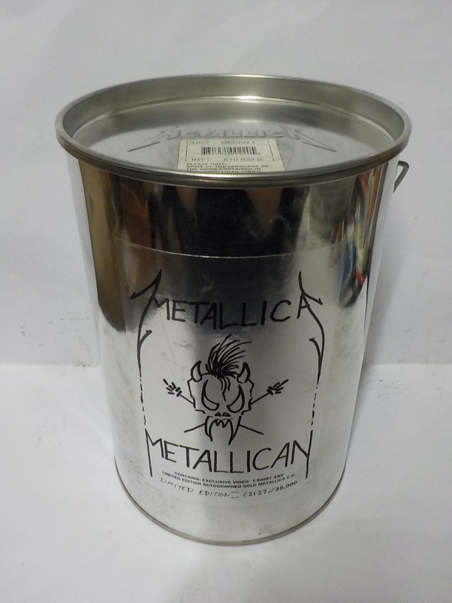 METALLICA - METALLICAN UUSI CD + VHS BOX SET RARE