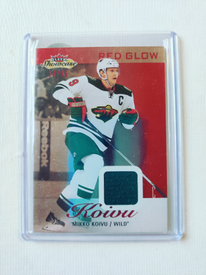 Mikko Koivu - 13-14 Fleer Showcase Red Glow Jersey /36