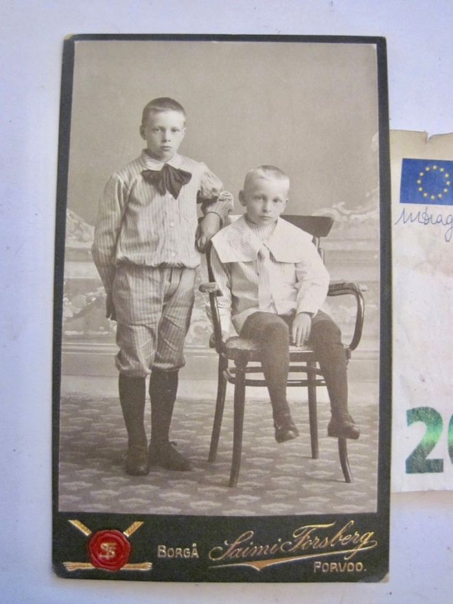 VANHA CDV Valokuvaa Lapset Pojat KIVAT Vaatteet Porvoo 1900-