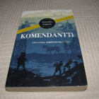 Pauliina Lindholm Komendantti  -nid - pikkukuva 1