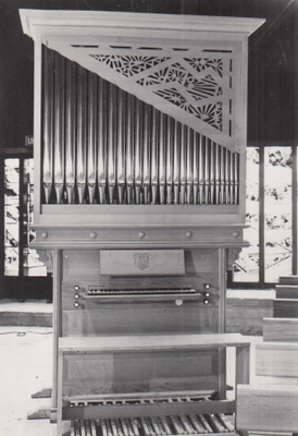 Urut, Hoogvliet-ZH, Orgel Antwoordkerk b110