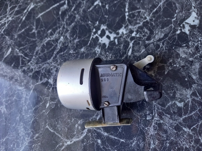 Abumatic 220 umpikela