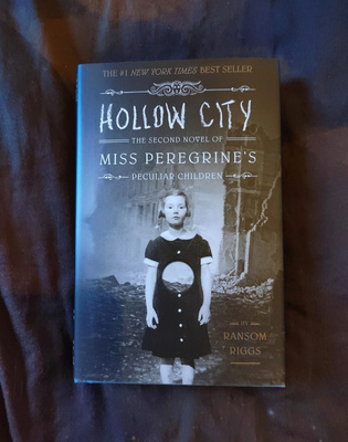 Hollow City Ransom Riggs kovakantinen kansipaperit UUSI
