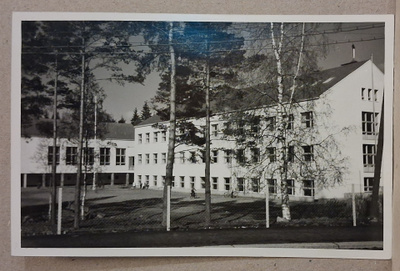 Valkeakoski: Keskuskansakoulu *** (1273)