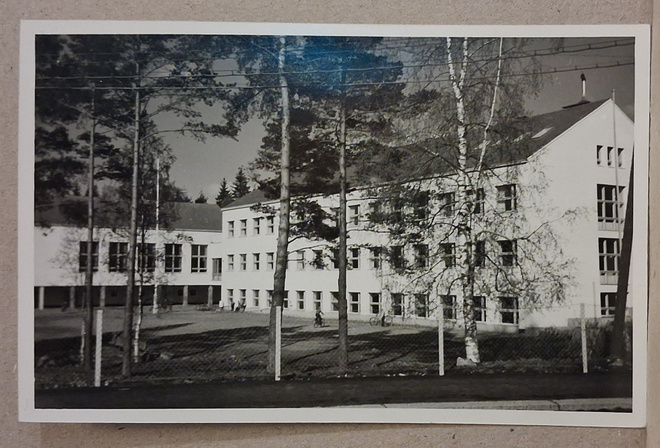 Valkeakoski: Keskuskansakoulu *** (1273)