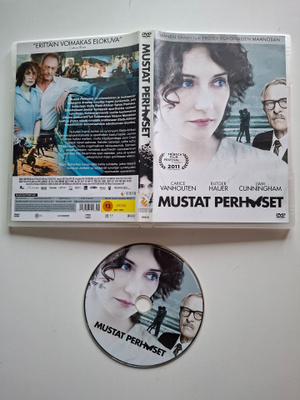 Mustat perhoset - Black Butterflies