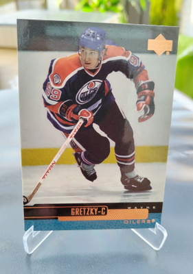 1999-00 Upper Deck Wayne Gretzky #7