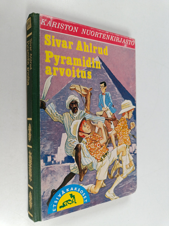 Sivar Ahlrud : Pyramidin arvoitus