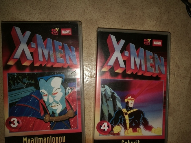 VHS videokasetti X-men osat 4  ja 3  ( kaksoisagentti)