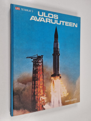 Arthur C. Clarke : Ulos avaruuteen