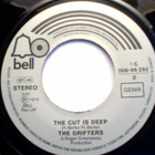 THE DRIFTERS  ::  LOVE GAMES ::  VINYYLI  7"    1975 - pikkukuva 4