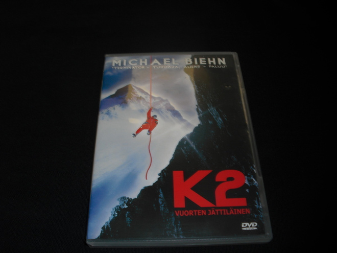 K2- VUORTEN JÄTTILÄINEN (Michael Biehn) 1991***
