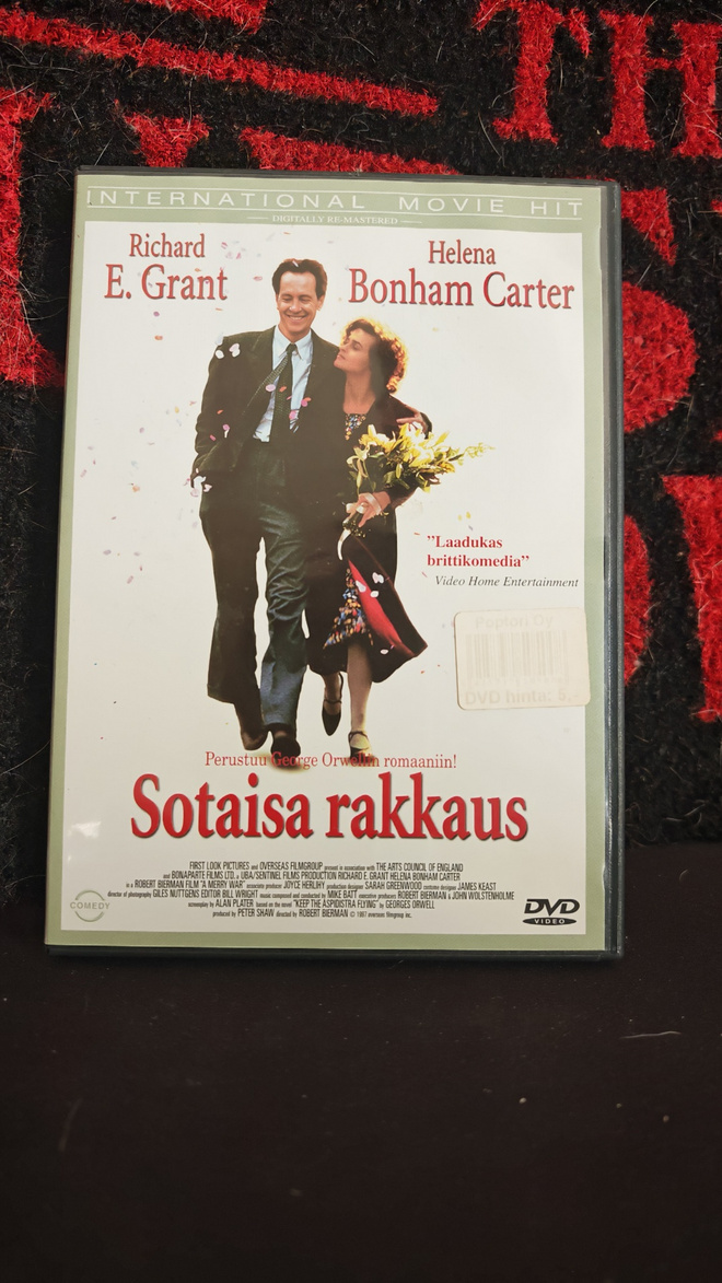 Sotaisa Rakkaus