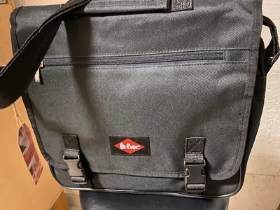 Lee Cooper olkalaukku *uusi*