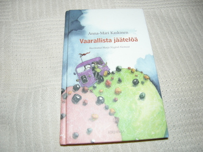 Anna-Mari Kaskinen Vaarallista jäätelöä