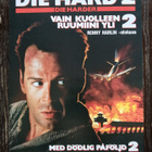 Elokuvajuliste Die hard 2 / Vain kuolleen ruumiini yli 2 - pikkukuva 1