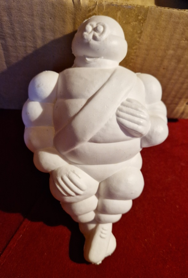 Vintage Michelinukkeli noin 21 cm
