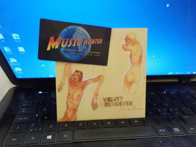 VELVET REVOLVER - FALL TO PIECES UUSI +