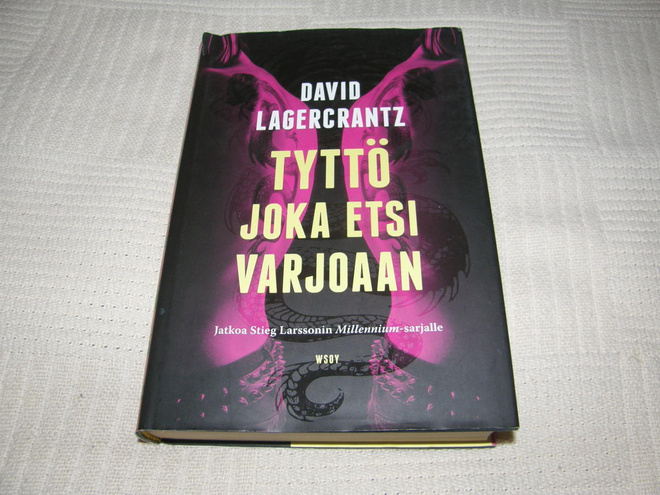 David Lagercrantz Tyttö joka etsi varjoaan -sid