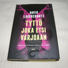 David Lagercrantz Tyttö joka etsi varjoaan -sid - pikkukuva 1