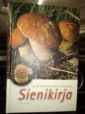 Kotiranta -  Saarenoksa :  Sienikirja ( SIS POSTIKULU)