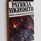 Patricia Highsmith : People who knock on the door - pikkukuva 1