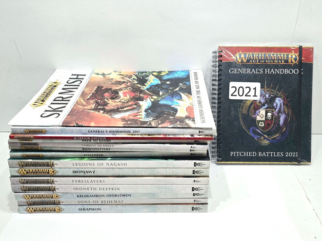 15kpl Age of Sigmar kirjoja