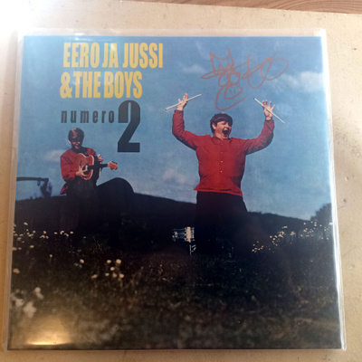LP  Eero ja Jussi Numero 2 Jussin nimmarilla