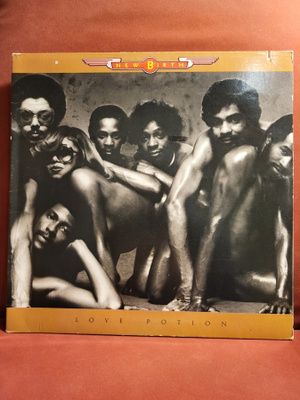 New Birth – Love Potion (LP)