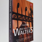 Minette Walters : Pirunkettu - pikkukuva 1