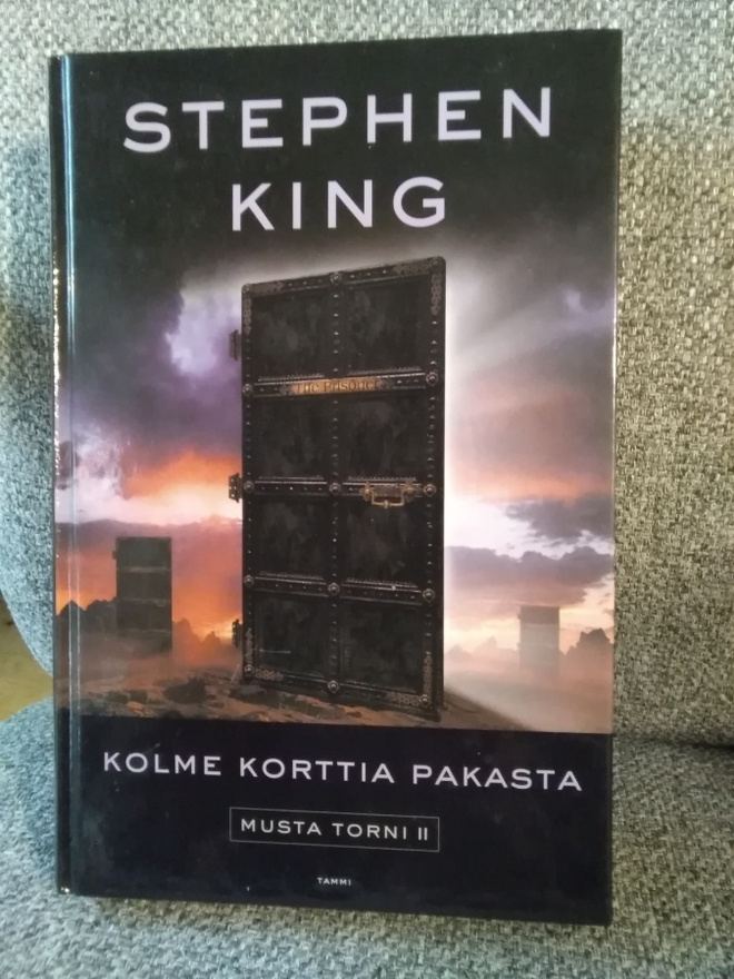 Stephen King: Kolme korttia pakasta -Musta torni 2-