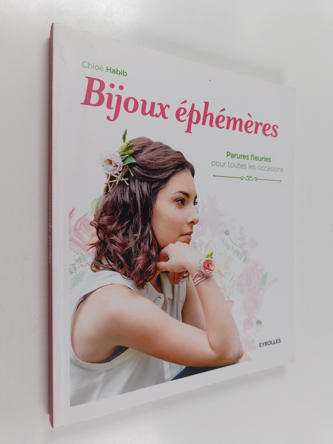 Chloe Habib : Bijoux ephemeres - Parures fleuries pour to...