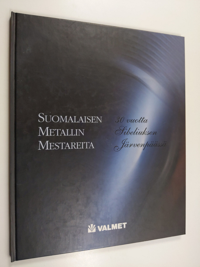 Suomalaisen metallin mestareita : 30 vuotta Sibeliuksen J...