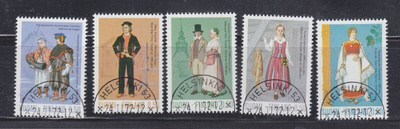 1972 Kansanpuvut loistoleimalla.