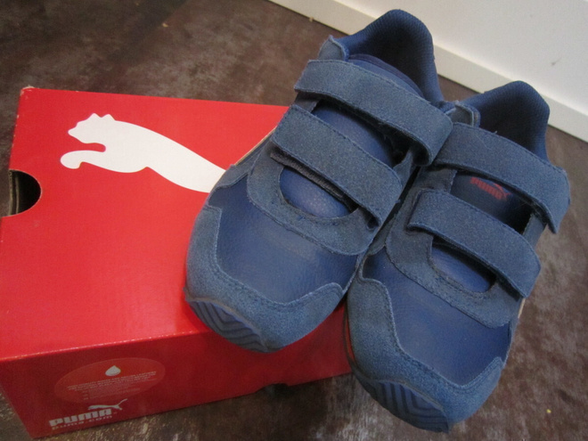 Puma tarralenkkarit koko 34 siistit