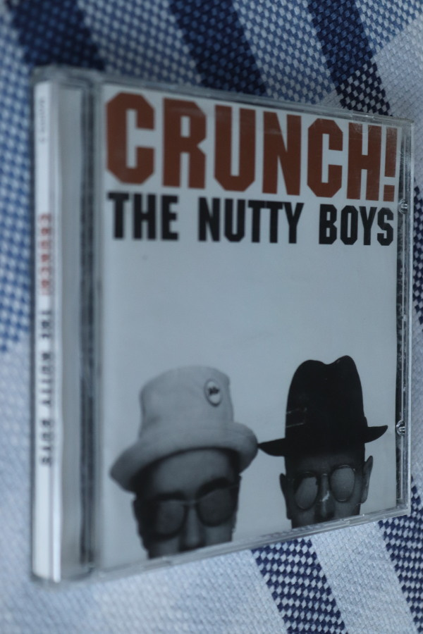 CD The Nutty Boys : Crunch!