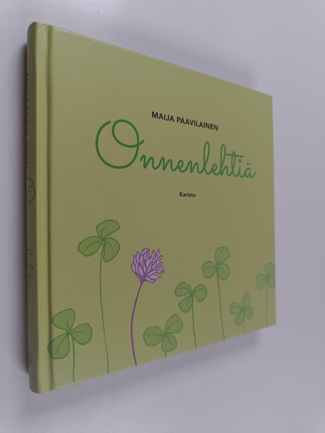Maija Paavilainen : Onnenlehtiä