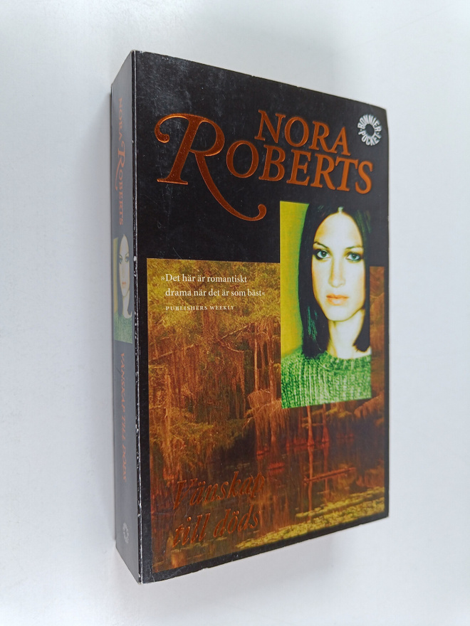 Nora Roberts : Vänskap till döds - roman