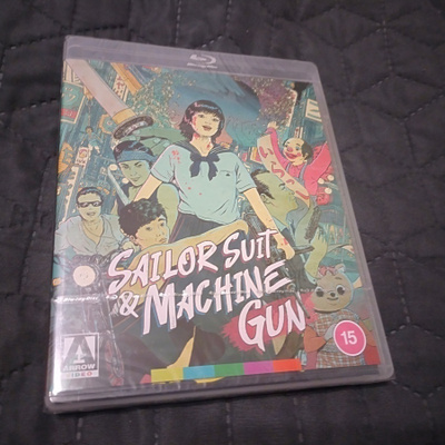 Sailor Suit and Machine Gun Blu-ray **muoveissa**