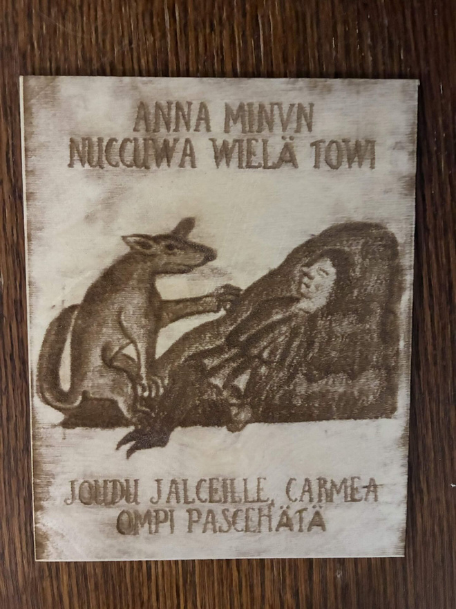 Joudu jalceille, carmea ompi pascehätä -kyltti