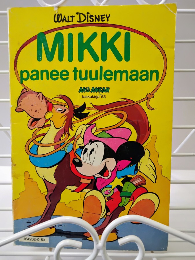 Aku Ankan taskukirja 53 Mikki panee tuulemaan 1.p